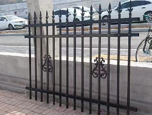 鐵藝護(hù)欄