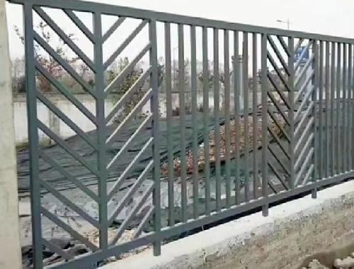鐵藝護(hù)欄